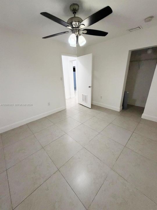 For Rent: $2,200 (2 beds, 1 baths, 1219 Square Feet)