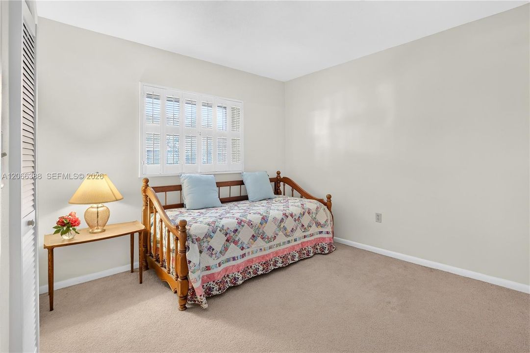 For Sale: $1,325,000 (5 beds, 3 baths, 2288 Square Feet)