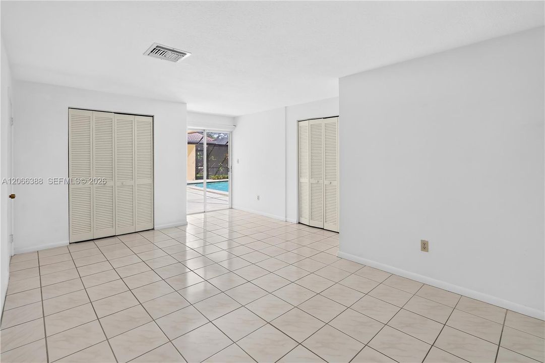 For Sale: $1,325,000 (5 beds, 3 baths, 2288 Square Feet)