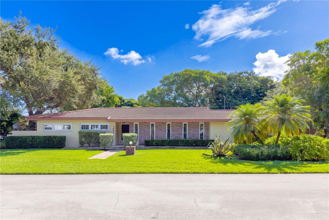 For Sale: $1,325,000 (5 beds, 3 baths, 2288 Square Feet)