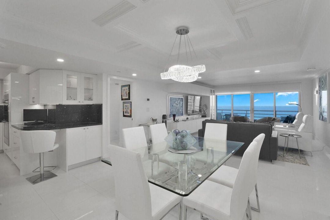 Open Kitchen