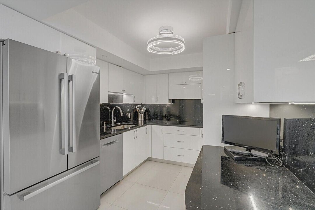 Open Kitchen