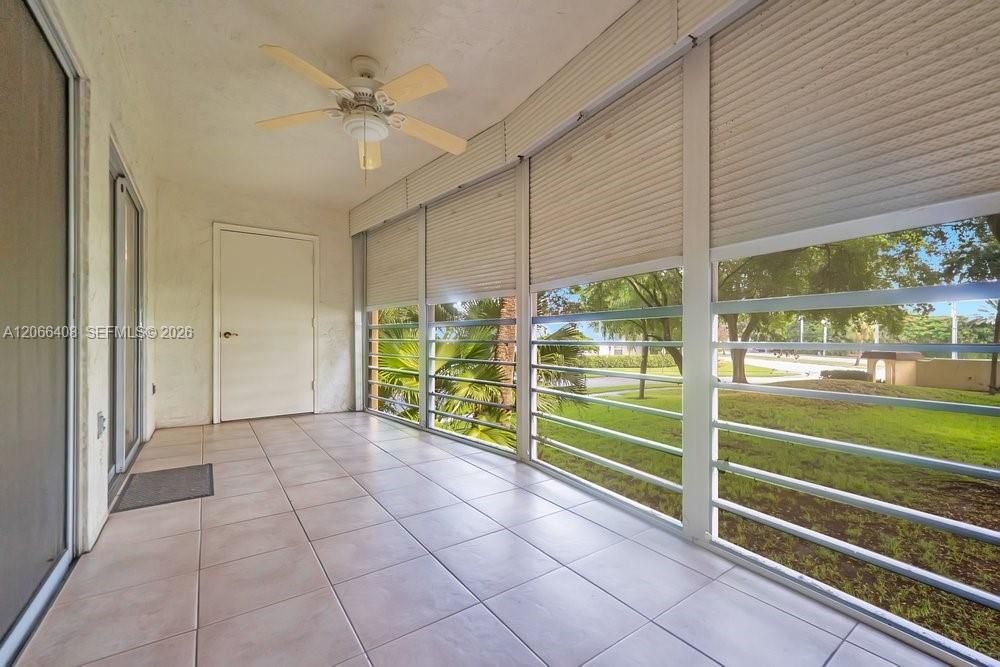 For Sale: $210,000 (2 beds, 2 baths, 1237 Square Feet)