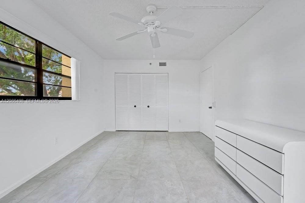 For Sale: $210,000 (2 beds, 2 baths, 1237 Square Feet)