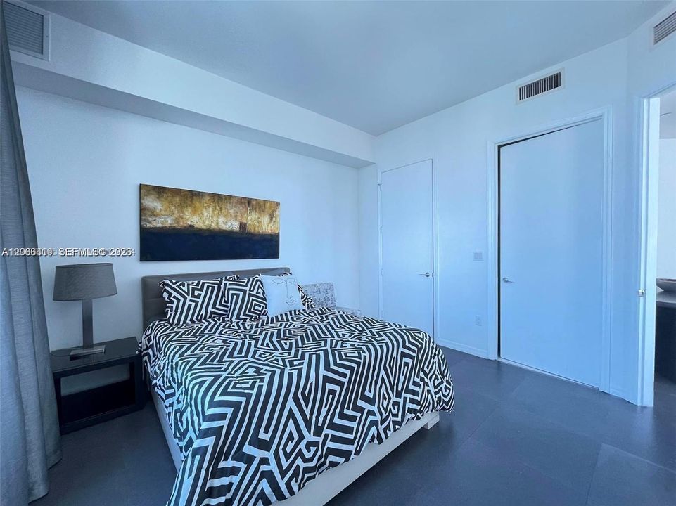 For Sale: $750,000 (2 beds, 2 baths, 1123 Square Feet)