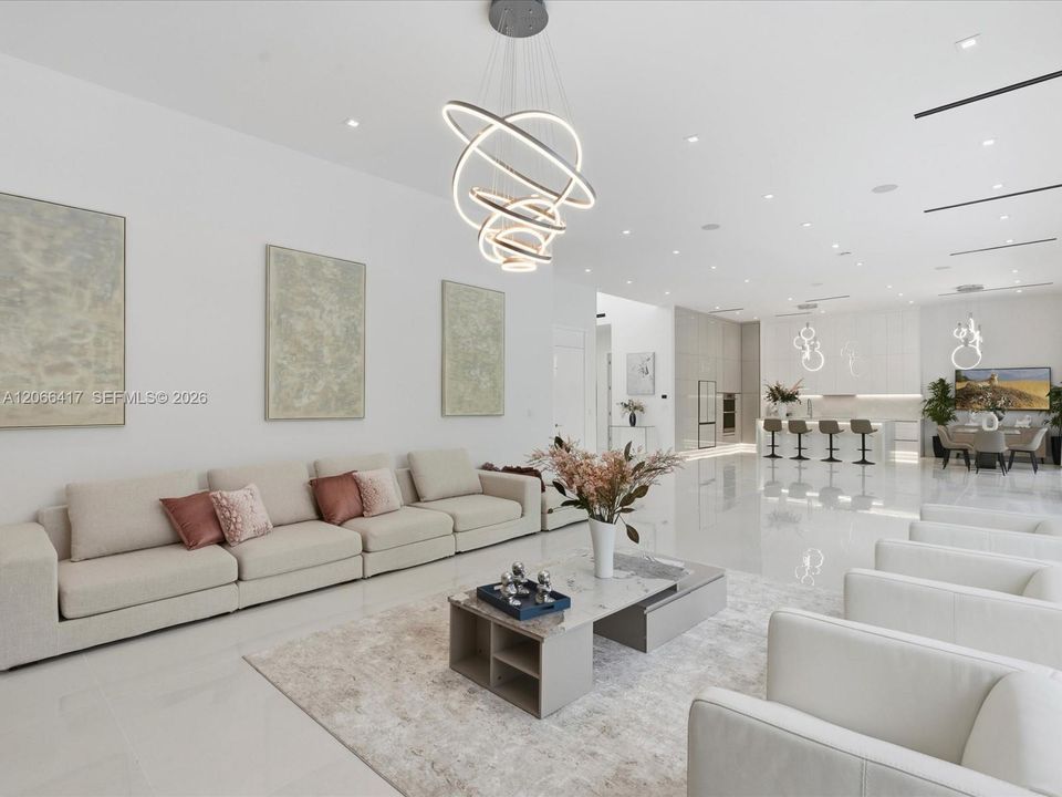 For Rent: $37,000 (6 beds, 6 baths, 5036 Square Feet)