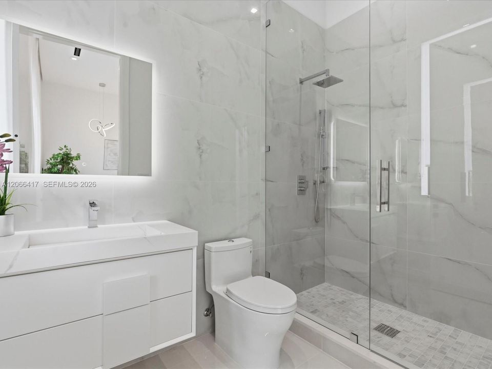 For Rent: $37,000 (6 beds, 6 baths, 5036 Square Feet)