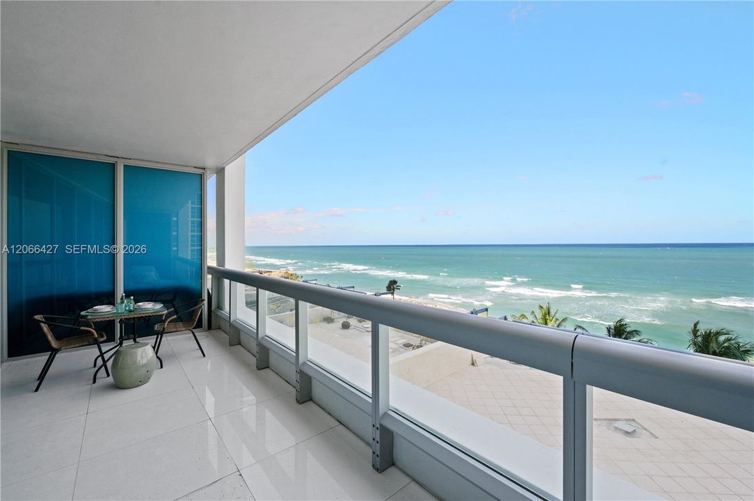 For Sale: $2,995,000 (3 beds, 3 baths, 2050 Square Feet)