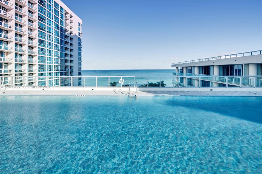 For Sale: $2,995,000 (3 beds, 3 baths, 2050 Square Feet)