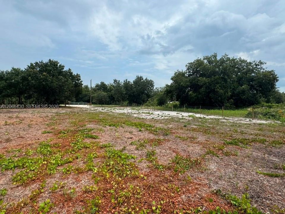 For Sale: $59,900 (1.25 acres)
