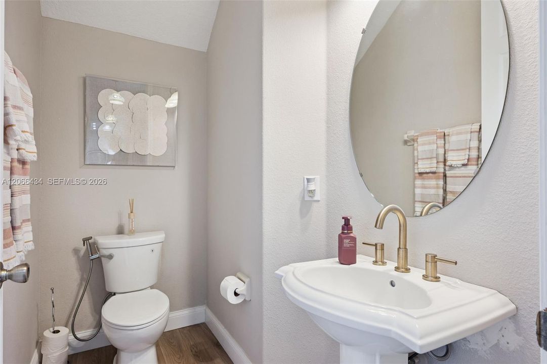 For Rent: $3,700 (4 beds, 2 baths, 0 Square Feet)