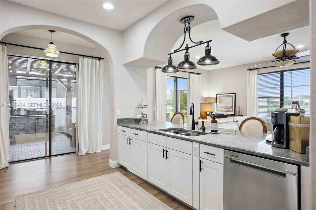 For Rent: $3,700 (4 beds, 2 baths, 0 Square Feet)