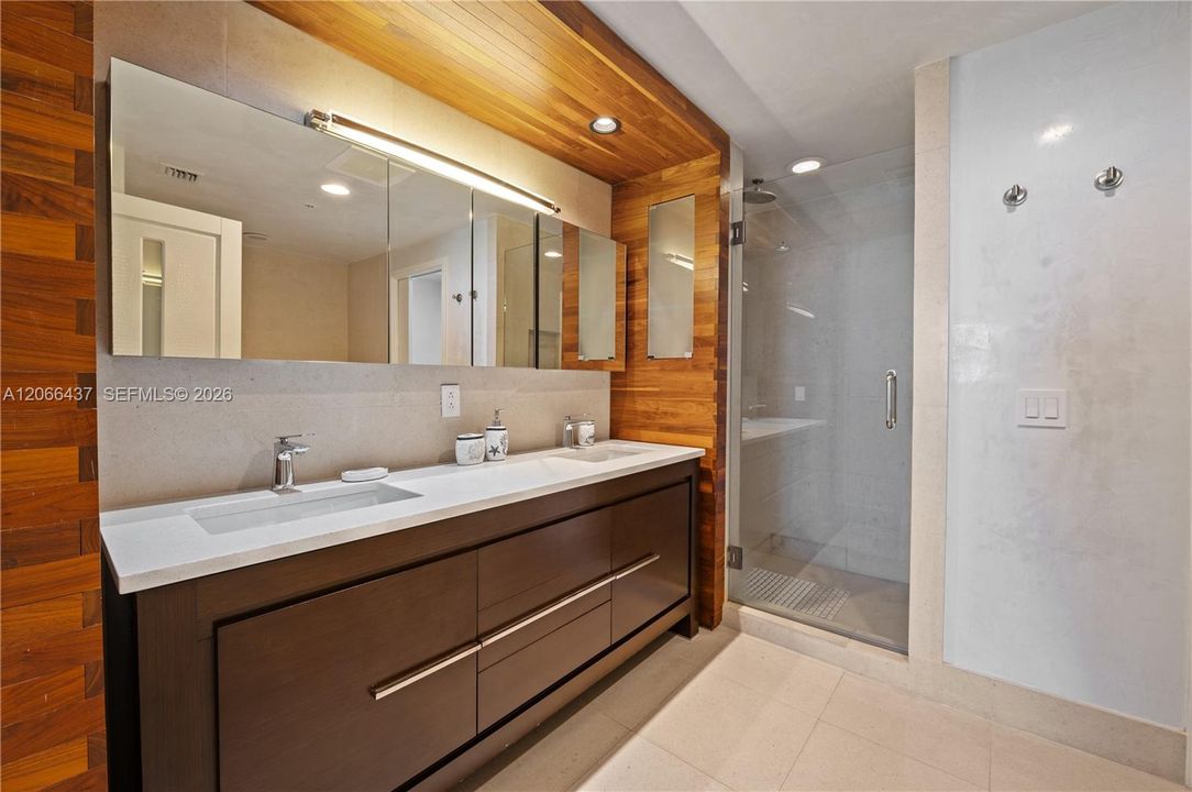 For Rent: $16,500 (3 beds, 3 baths, 2050 Square Feet)