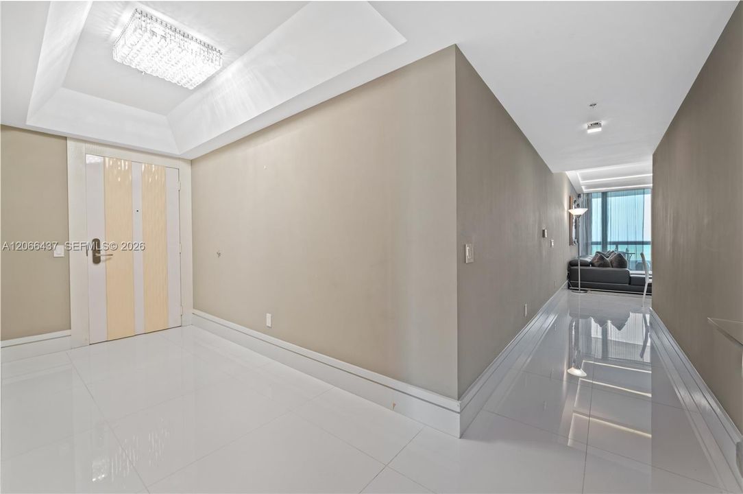 For Rent: $16,500 (3 beds, 3 baths, 2050 Square Feet)