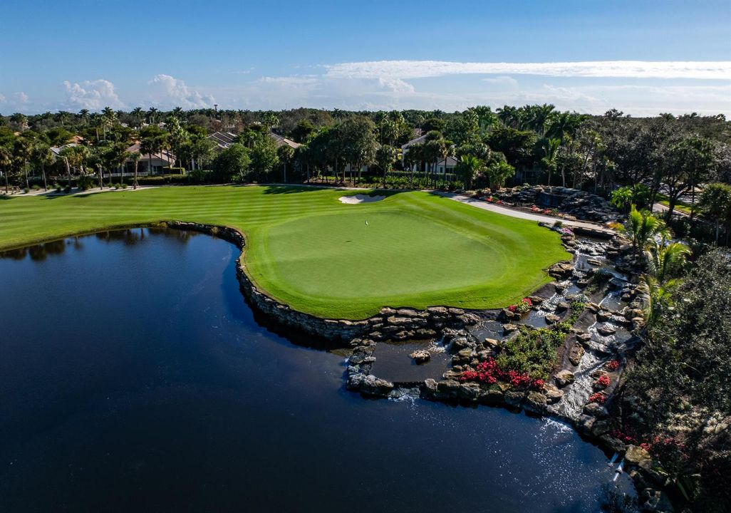 Golf_Redemption 9 Green complex