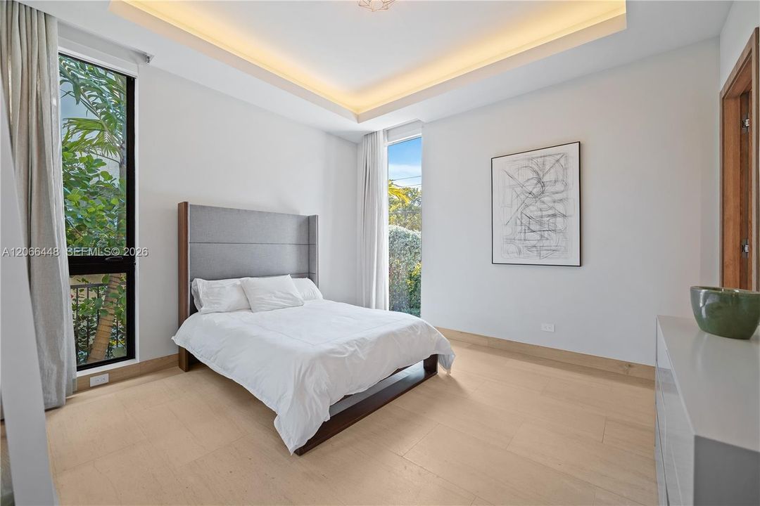For Rent: $28,000 (4 beds, 4 baths, 3367 Square Feet)