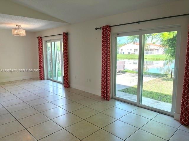 Kitchen/Dining Open Space