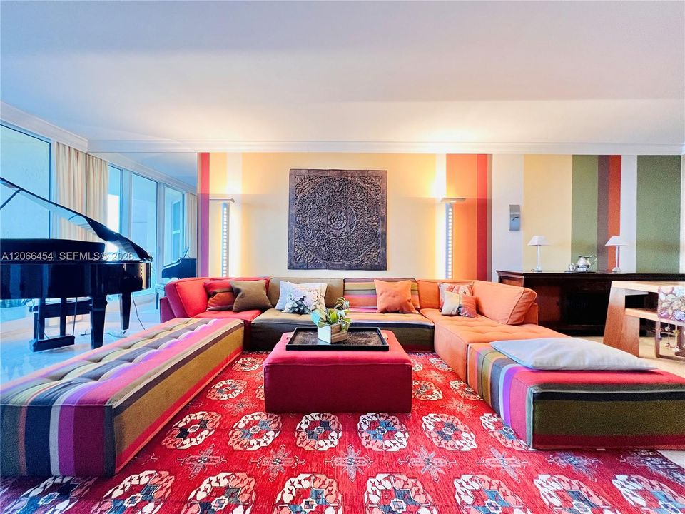 For Rent: $10,000 (3 beds, 3 baths, 2130 Square Feet)