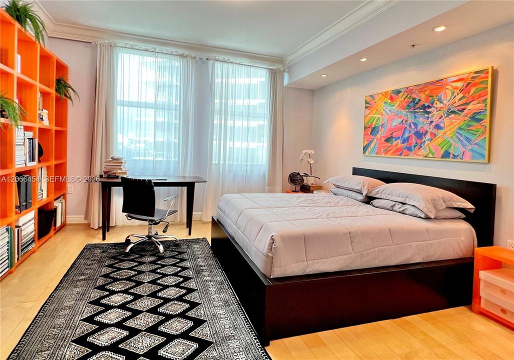For Rent: $10,000 (3 beds, 3 baths, 2130 Square Feet)