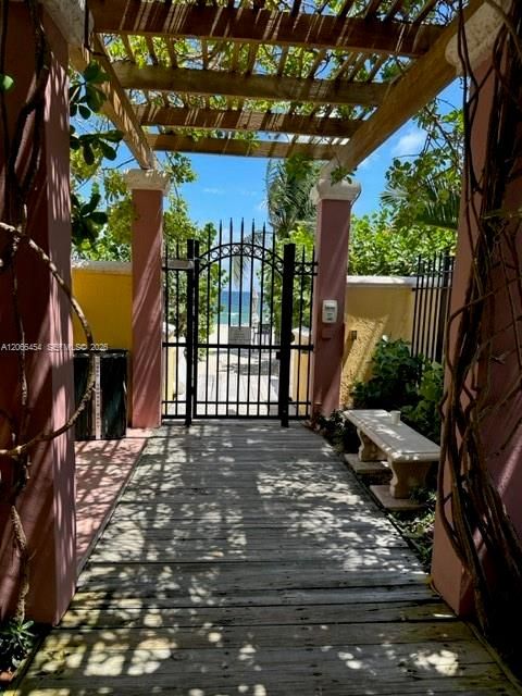 For Rent: $10,000 (3 beds, 3 baths, 2130 Square Feet)