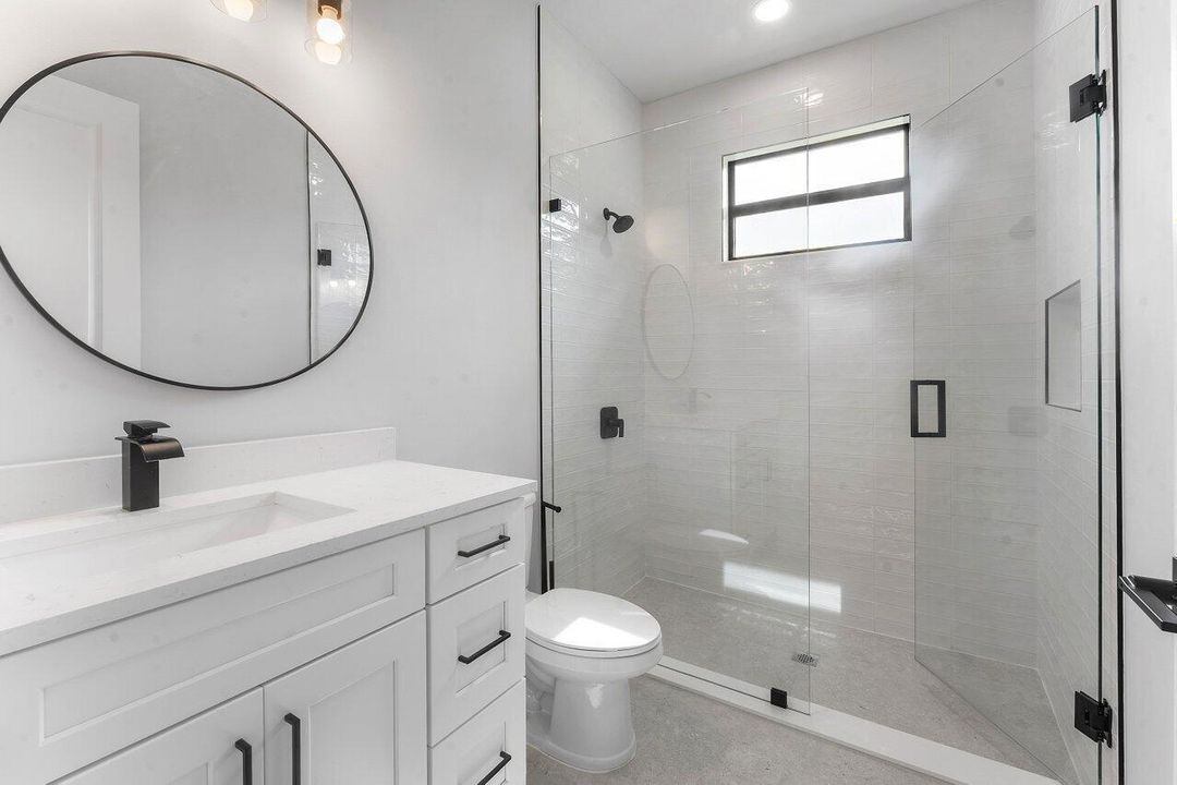2nd bathroom