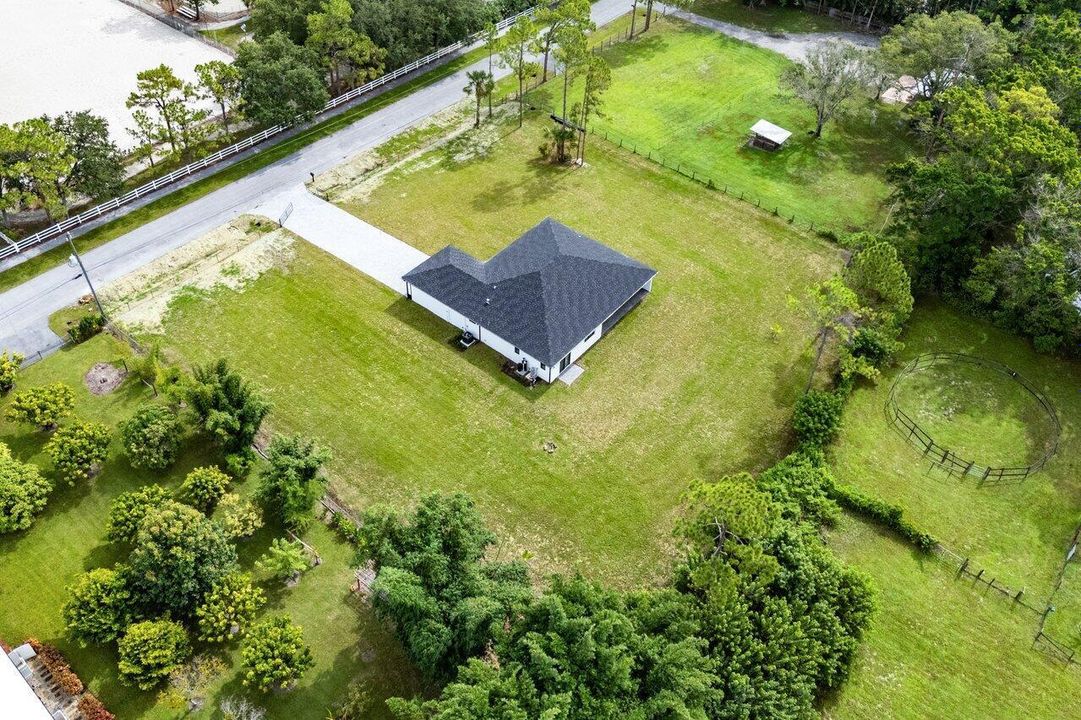 041-1482689thPlaceNorth-TheAcreage-FL-33