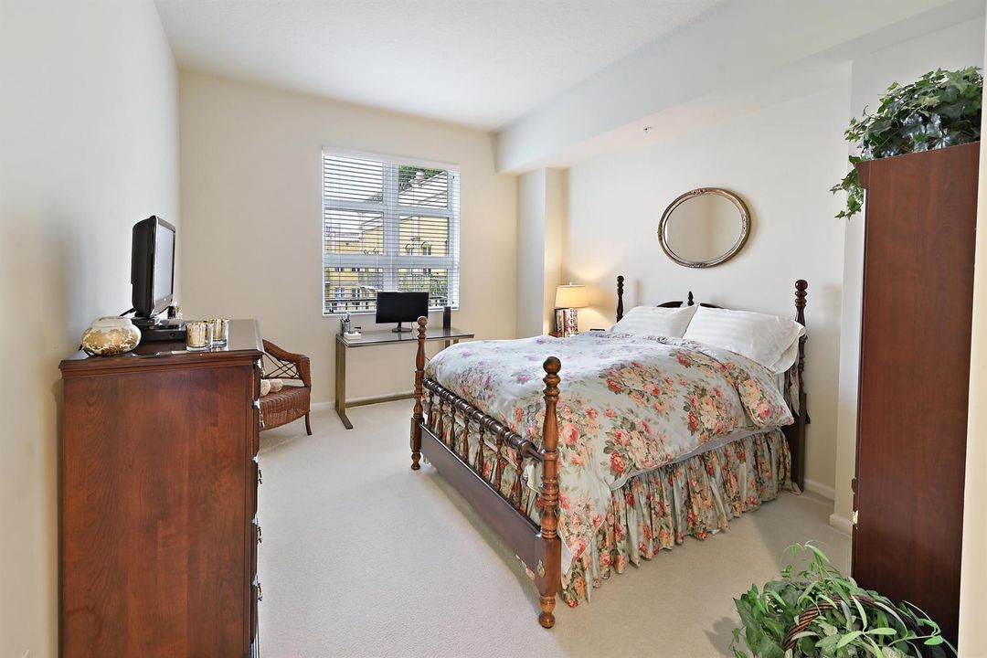 403 S Sapodilla Ave_#817_Nancy Stamataki