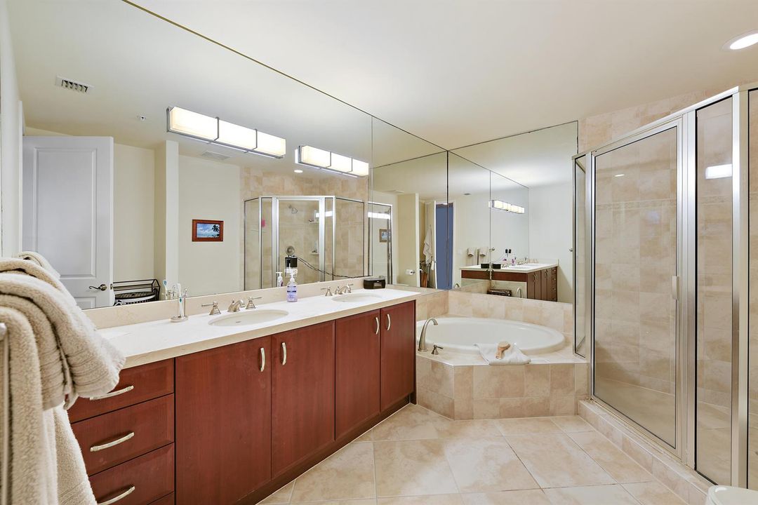 403 S Sapodilla Ave_#817_Nancy Stamataki