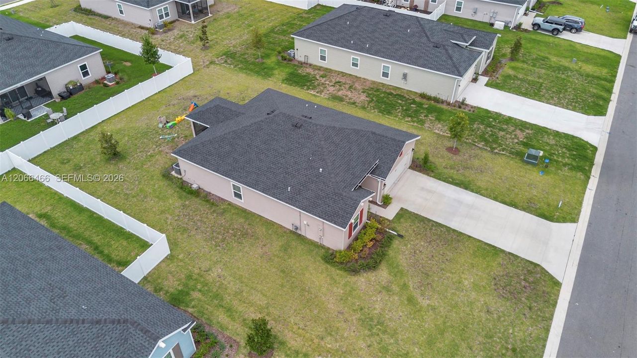 For Sale: $317,999 (3 beds, 2 baths, 1548 Square Feet)