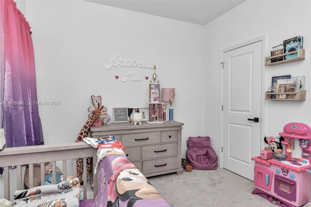 For Sale: $317,999 (3 beds, 2 baths, 1548 Square Feet)