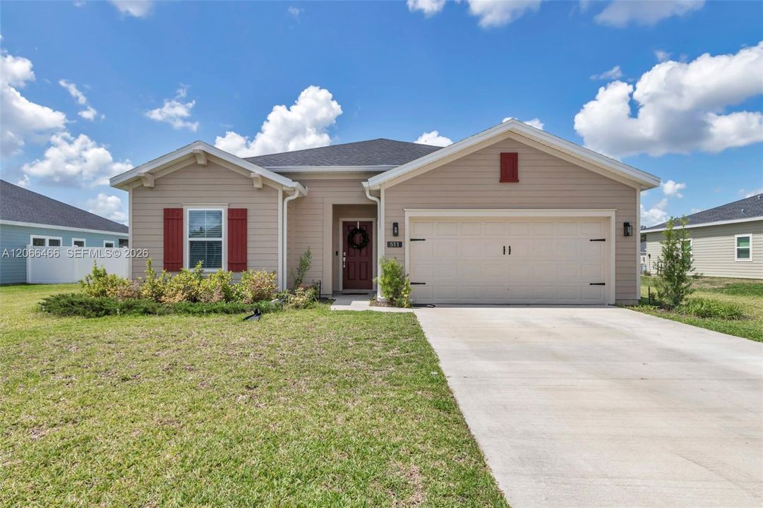 For Sale: $317,999 (3 beds, 2 baths, 1548 Square Feet)