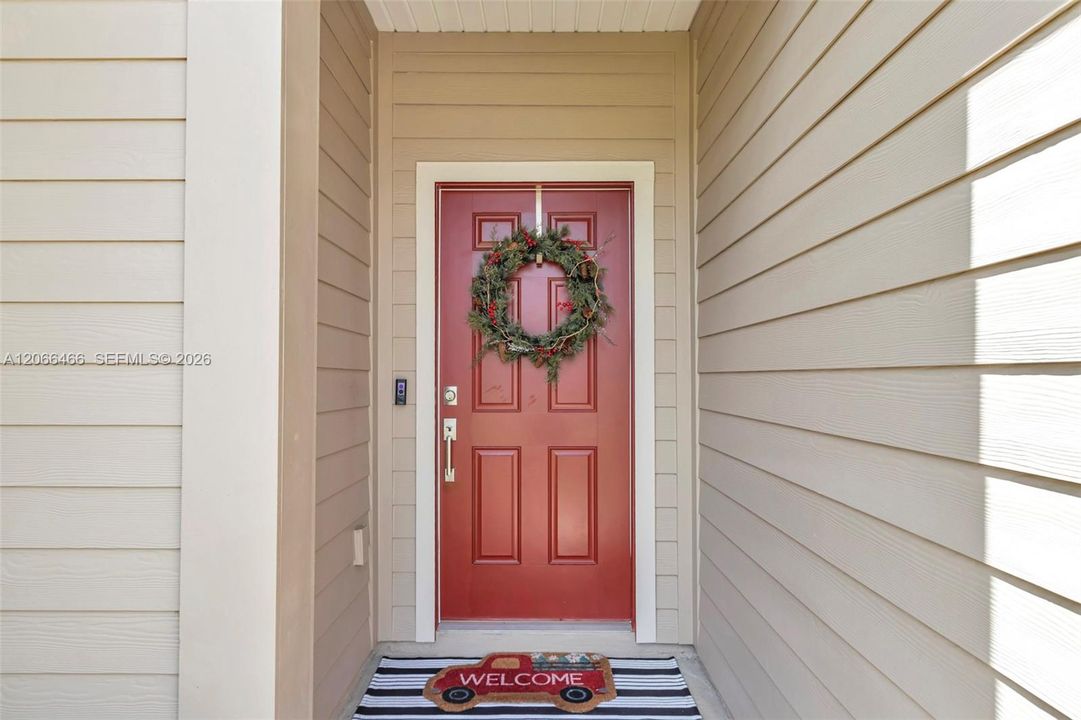 For Sale: $317,999 (3 beds, 2 baths, 1548 Square Feet)
