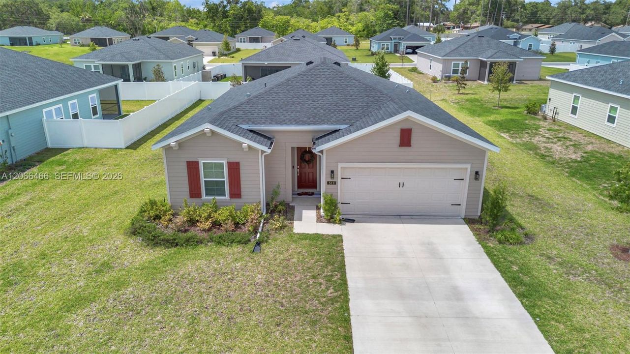 For Sale: $317,999 (3 beds, 2 baths, 1548 Square Feet)
