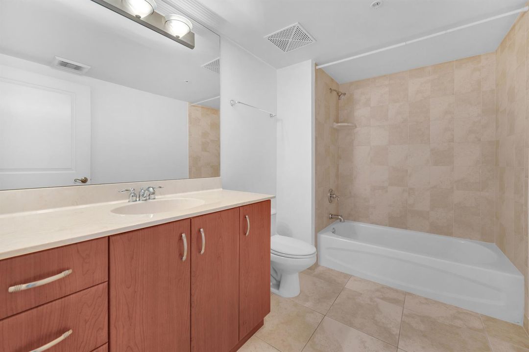 43 - 403 S Sapodilla 612