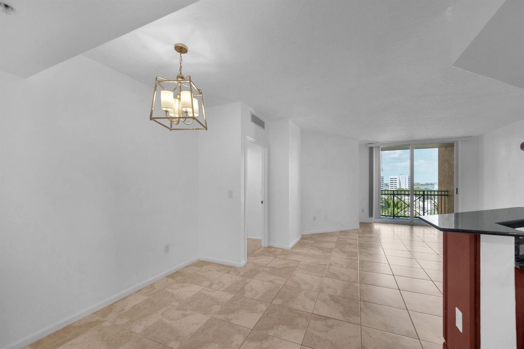 02 - 403 S Sapodilla 612