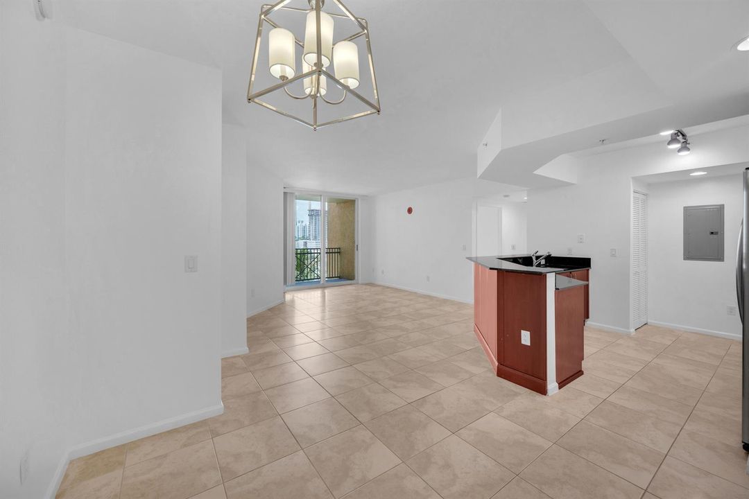 06 - 403 S Sapodilla 612