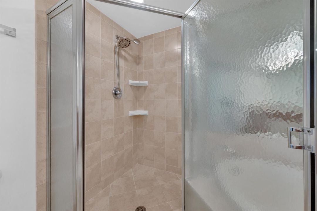 37 - 403 S Sapodilla 612