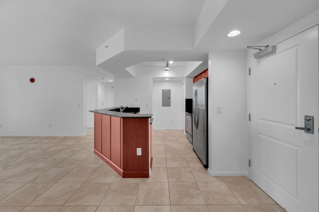 07 - 403 S Sapodilla 612