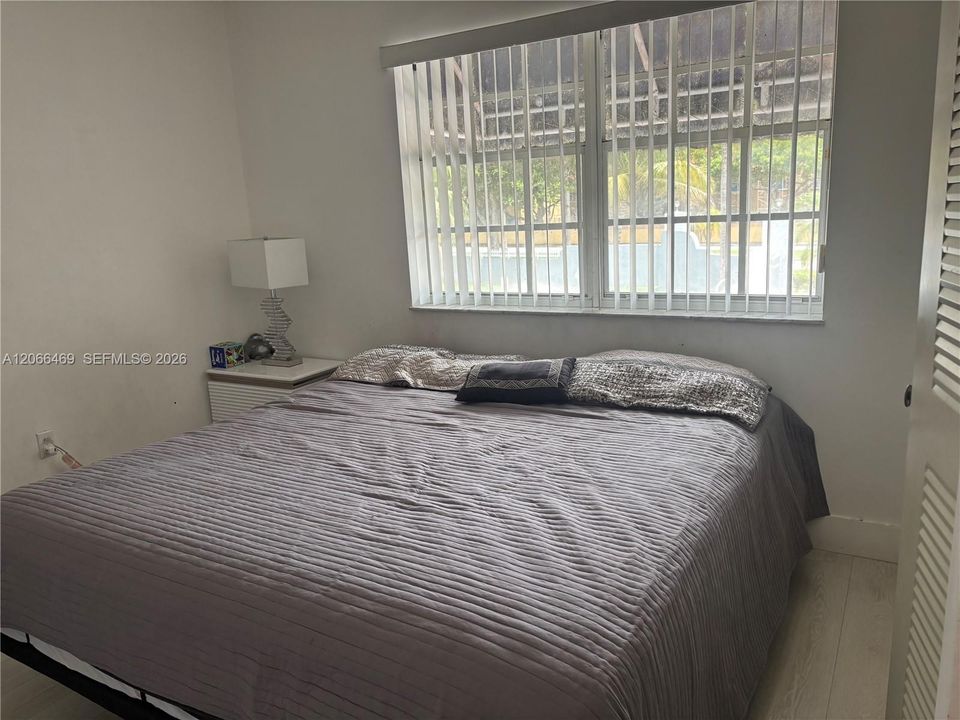For Sale: $347,000 (2 beds, 2 baths, 1020 Square Feet)