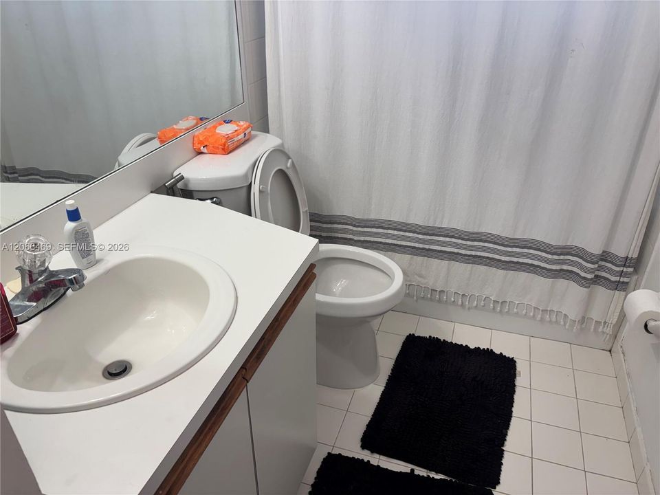 For Sale: $347,000 (2 beds, 2 baths, 1020 Square Feet)