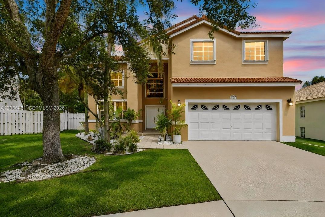 For Sale: $1,200,000 (4 beds, 2 baths, 2672 Square Feet)