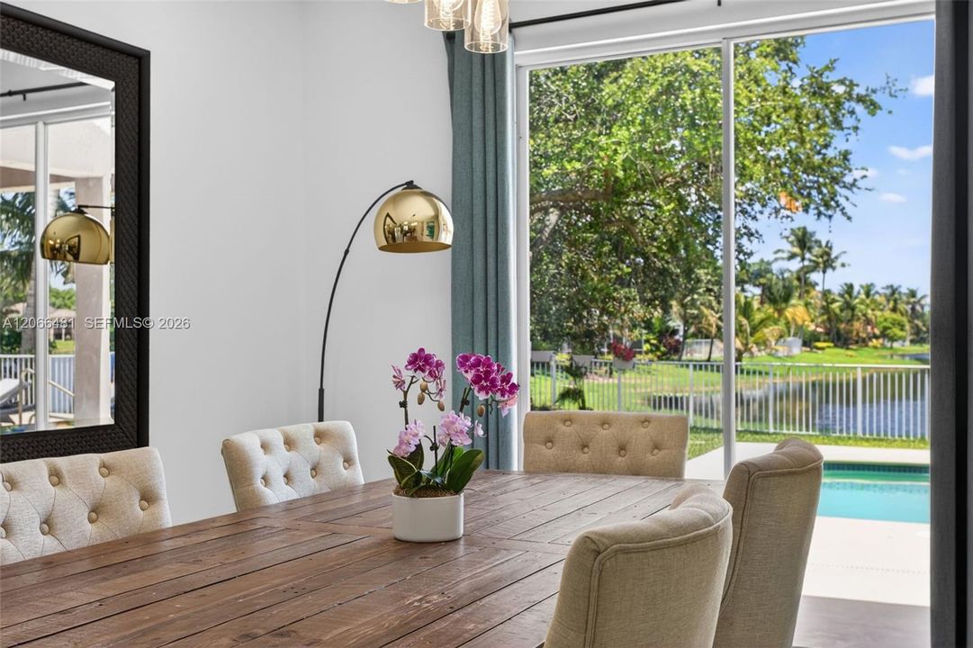 For Sale: $1,200,000 (4 beds, 2 baths, 2672 Square Feet)