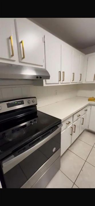 В аренду: $1,600 (1 спален, 1 ванн, 740 Квадратных фут)