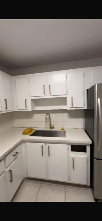 В аренду: $1,600 (1 спален, 1 ванн, 740 Квадратных фут)