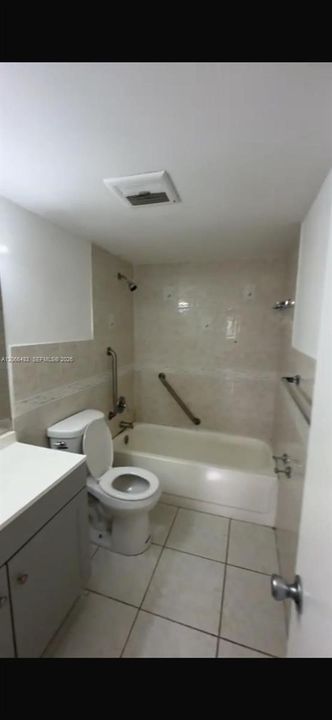 В аренду: $1,600 (1 спален, 1 ванн, 740 Квадратных фут)