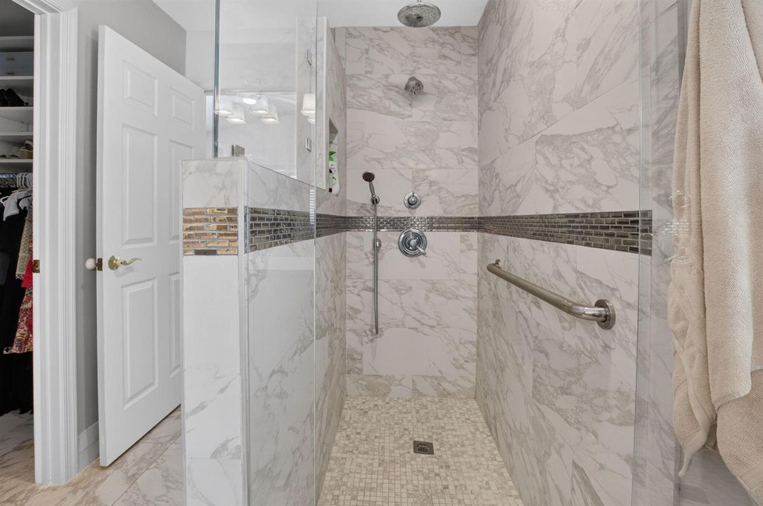 3864 Primary Shower