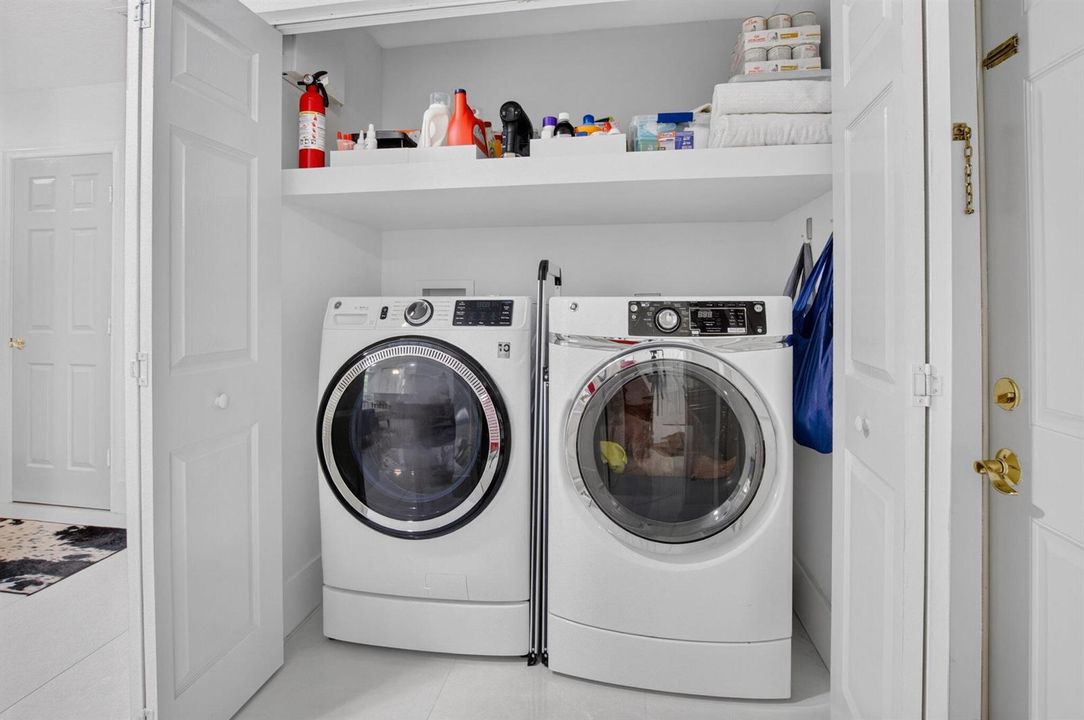 3864 Laundry