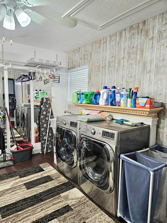 Laundry Room 807