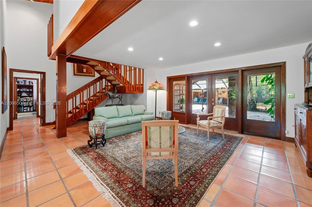 For Sale: $11,300,000 (7 beds, 5 baths, 6371 Square Feet)