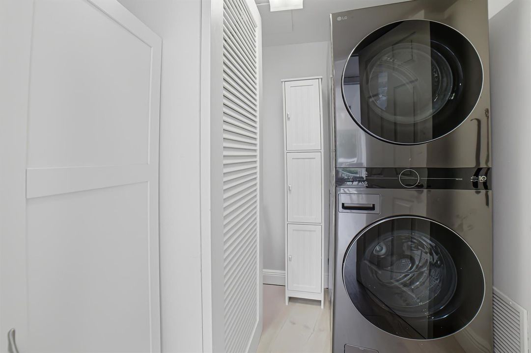 Laundry in Unit